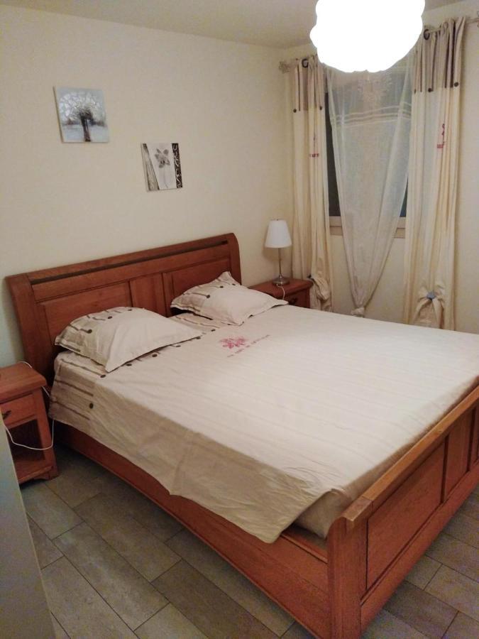 Maison Accueillante A Nant Avec Piscine Partagee Esterno foto